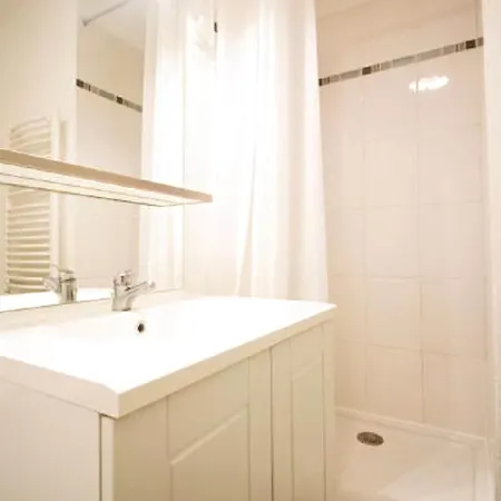 Zola Park Aparthotel *